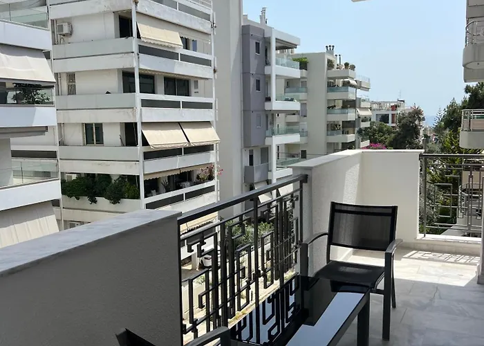 Brand New Brilliant Apartment At Athenian Riviera
