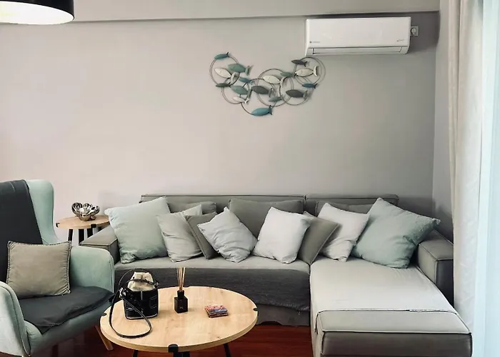 Brand New Brilliant Apartment At Athenian Riviera